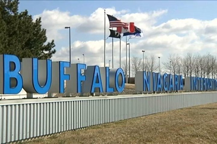 Private Transfer from Buffalo Intl, Airport (BUF) to Niagara Falls Canada - Photo 1 of 6